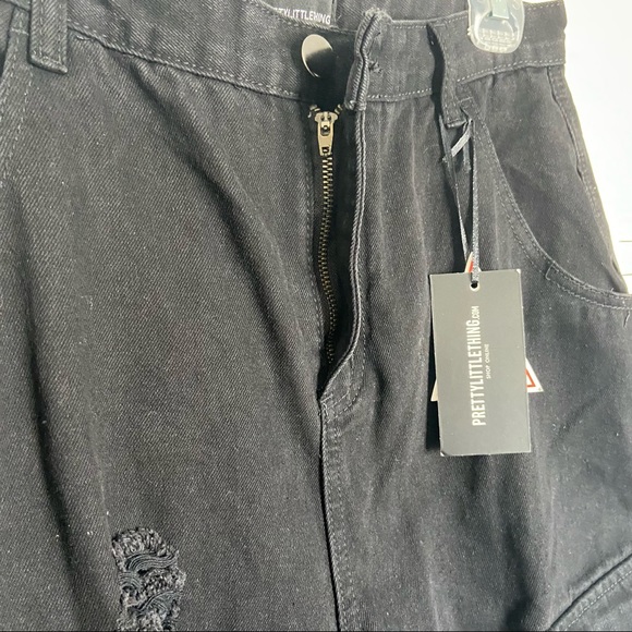PrettyLittleThing Black Distressed Jogger Cargo Pants NWT US Size 8 - Picture 4 of 11